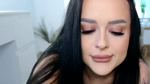 Katty Perry online show from April 10, 2:45 pm