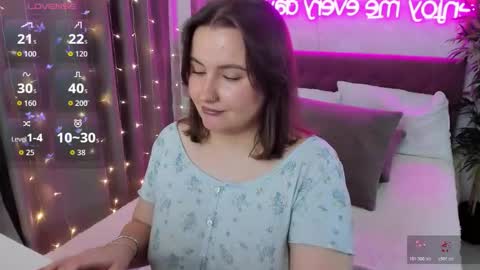 Kate online show from December 5, 6:57 am