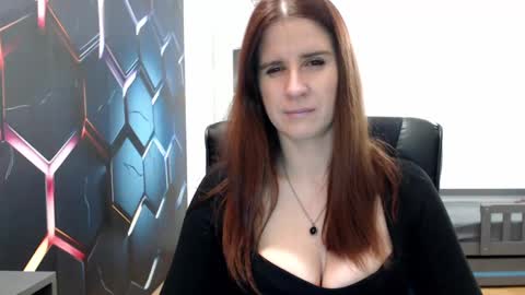 KayaLips online show from February 20, 4:25 pm