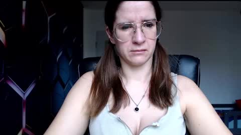 KayaLips online show from December 11, 8:26 am