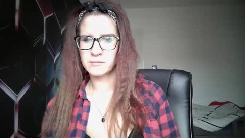 KayaLips online show from September 18, 3:43 pm