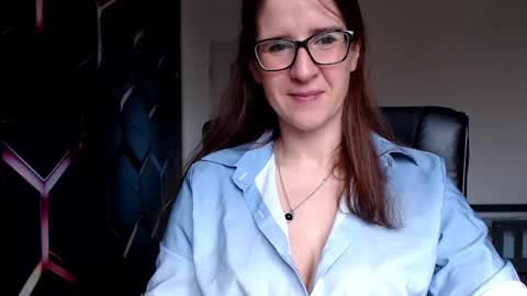 KayaLips online show from December 24, 8:11 am