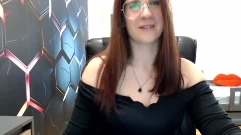 KayaLips online show from January 12, 3:24 pm