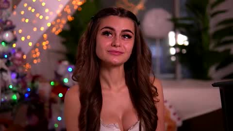 kaylabray online show from December 23, 5:33 am