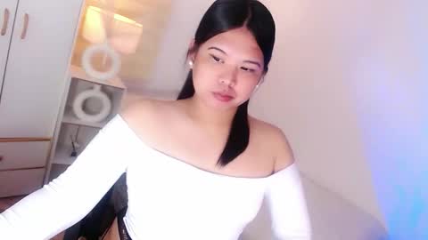 Y O U R        F U T U R E       K A Y L E E  online show from April 8, 11:40 pm