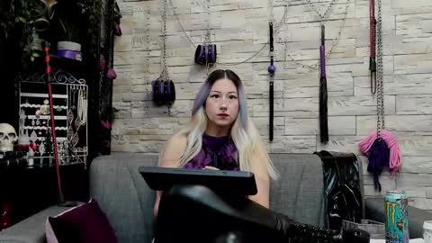 Miss Kazia online show from February 26, 2:32 am