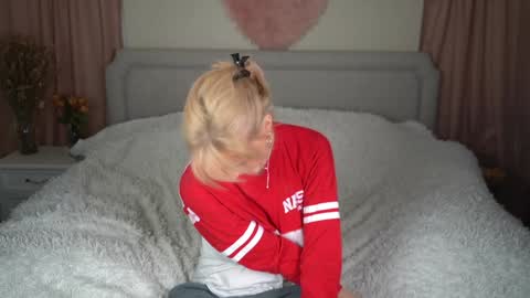 EliandKylie online show from December 19, 4:16 am