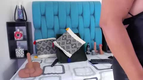   online show from February 28, 2:09 pm