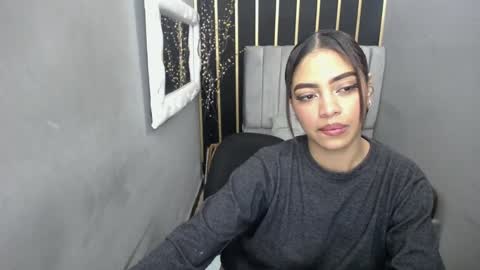  K E I Z Y  online show from December 17, 2:00 pm