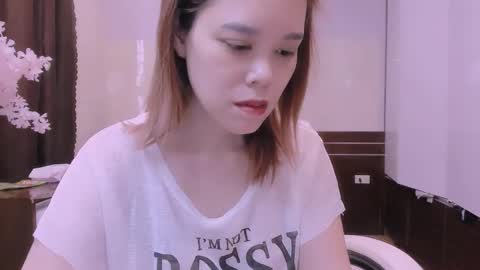 Kelly online show from April 12, 3:09 am