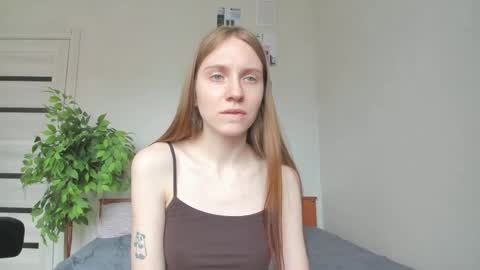 kelly_gerzikaaa online show from May 5, 7:33 am