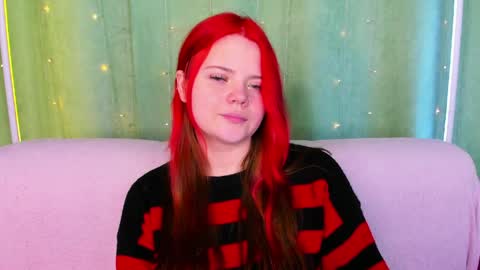 Kellyfiery online show from April 12, 8:39 am