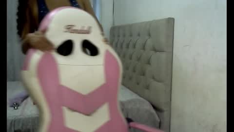 Snapshot of kendallrush2 chatting on October 23, 2:23 pm Kendall Rush online show from October 23, 2:23 pm
