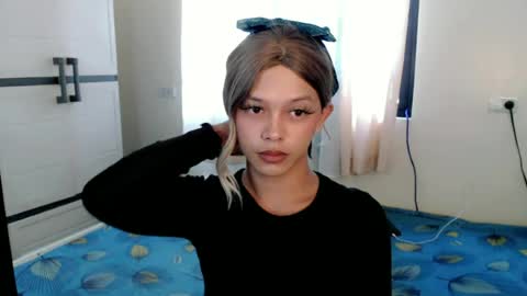 kendra_lunaxx online show from June 18, 2:13 am