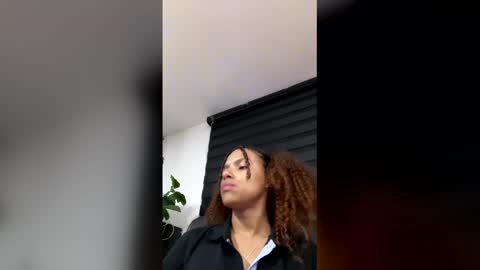 Kendra online show from March 5, 12:28 am