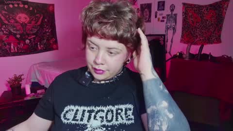 Kenzie online show from April 5, 6:45 am