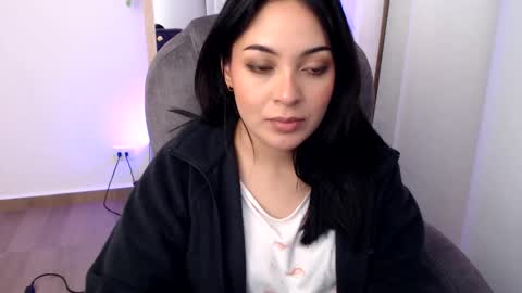 Liss online show from November 5, 1:33 am