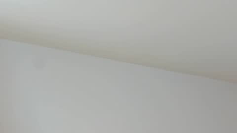 Khloe online show from February 16, 1:00 pm