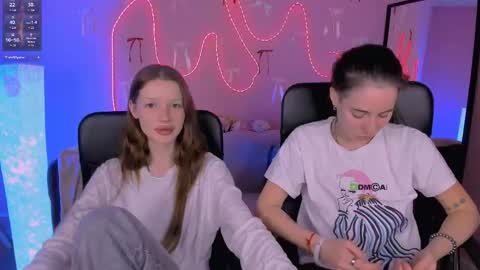 khloebeauty online show from March 20, 9:09 pm