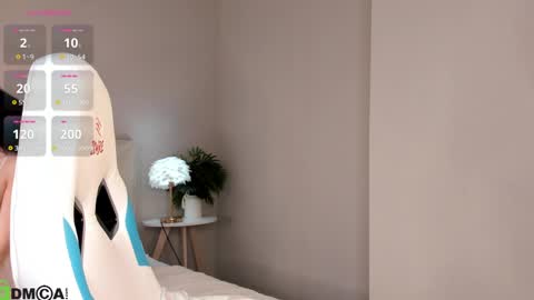 Ellie online show from April 20, 2:36 am