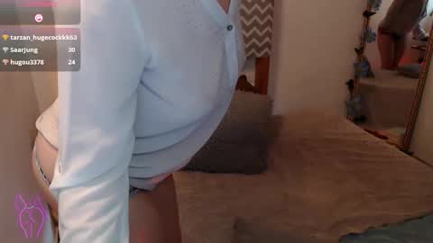 Kiara Bermont online show from November 27, 6:33 pm