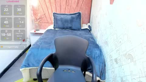 kiara Cruz online show from April 8, 9:39 pm