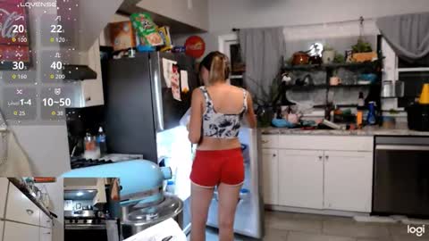 Kiersten online show from November 4, 4:28 am