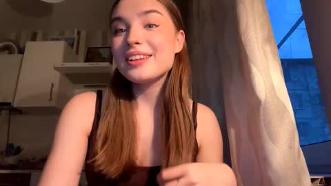 Ola my name is Lissa  Lets hit 10 Thumbs Up together   online show from March 18, 3:17 pm