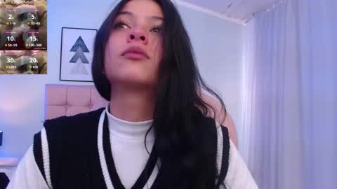 kIKI online show from December 1, 8:00 pm