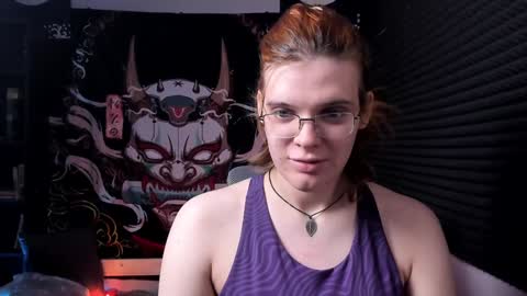 Snapshot of kiki_krash chatting on December 24, 10:22 am Kiki online show from December 24, 10:22 am