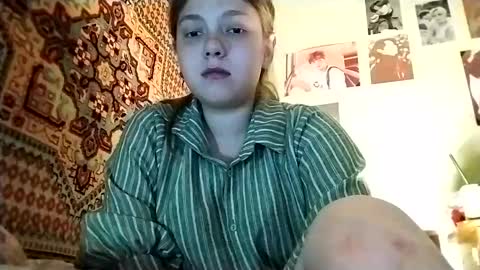 kikibang_ online show from April 30, 6:46 pm