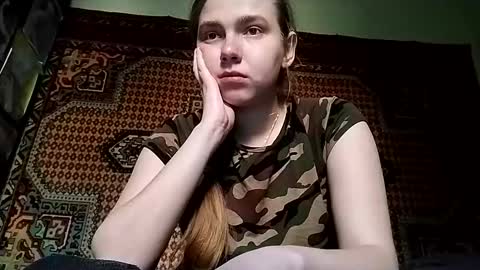 kikibang_ online show from November 12, 8:34 am