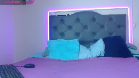 Kim online show from November 20, 4:19 pm