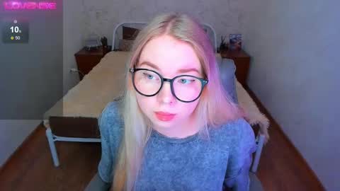 KIM online show from February 21, 2:51 pm