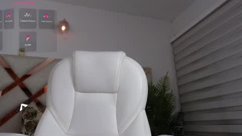 Snapshot of kimara_lion chatting on February 6, 3:48 am kimara lion online show from February 6, 3:48 am
