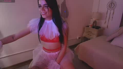 kimberly colle7 online show from April 12, 2:03 am