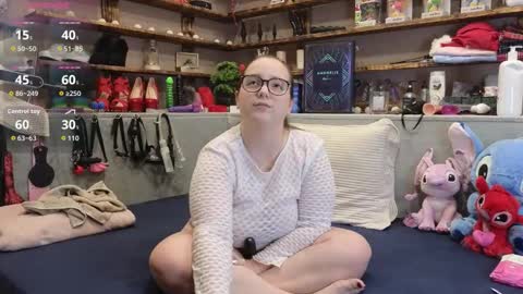 kimberlycaprice online show from November 22, 5:04 pm