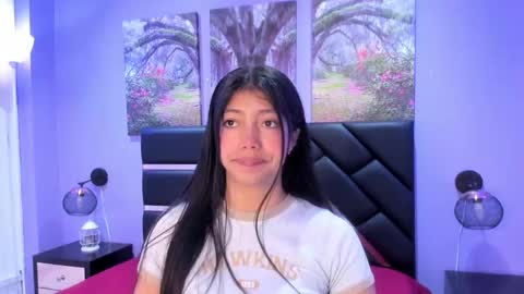 Kimberly Villalobos online show from November 18, 11:33 am