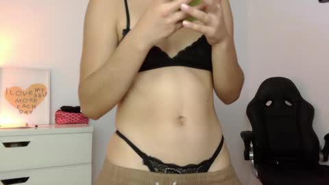 CAMI online show from April 29, 2:37 am