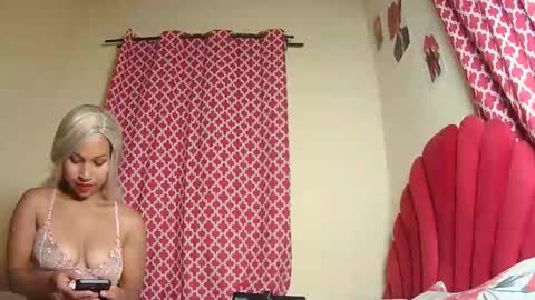 KimCazell online show from May 20, 7:44 pm
