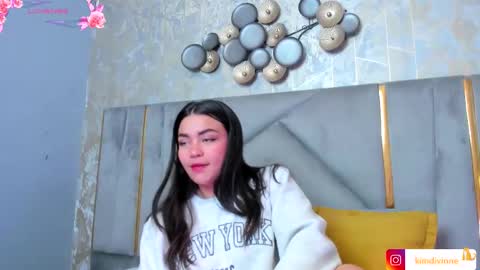  KIM  online show from November 5, 2:50 am