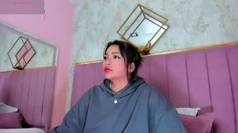  KIM  online show from February 18, 2:32 am