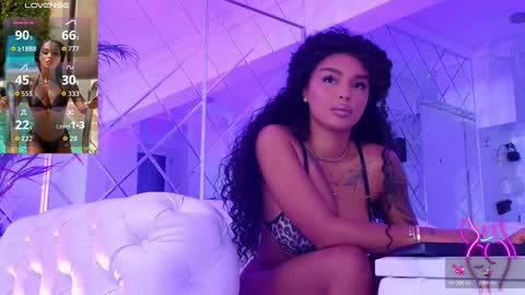 Kim online show from November 25, 10:28 am