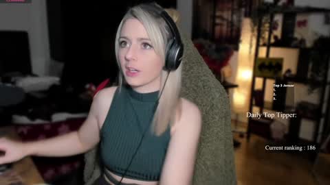 Wolfs Girl online show from January 5, 11:12 pm