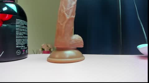 kimkittyns online show from June 11, 12:32 am