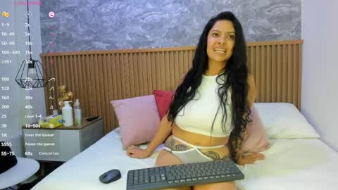 Kimmy online show from June 4, 2:43 pm