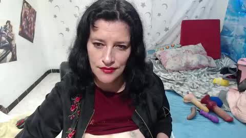 Snapshot of kimmy_sander1 chatting on February 11, 6:44 pm Kimmy online show from February 11, 6:44 pm