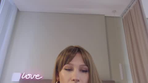 KimShineee online show from March 27, 8:26 am