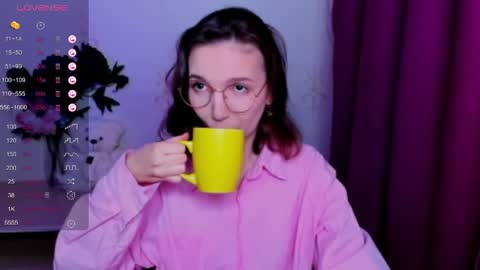 Hazel online show from May 30, 9:22 pm