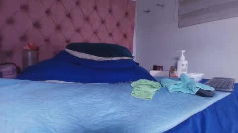 Bella online show from September 11, 3:18 am